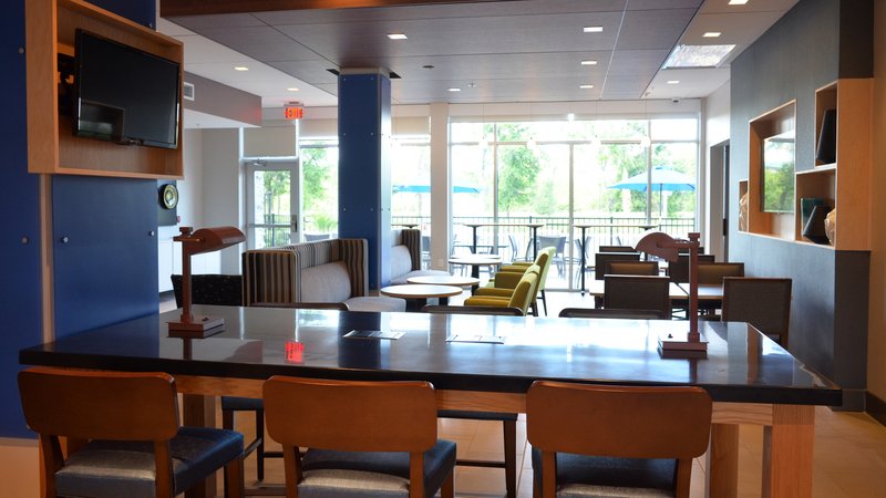 holiday inn express and suites jacksonville w i295