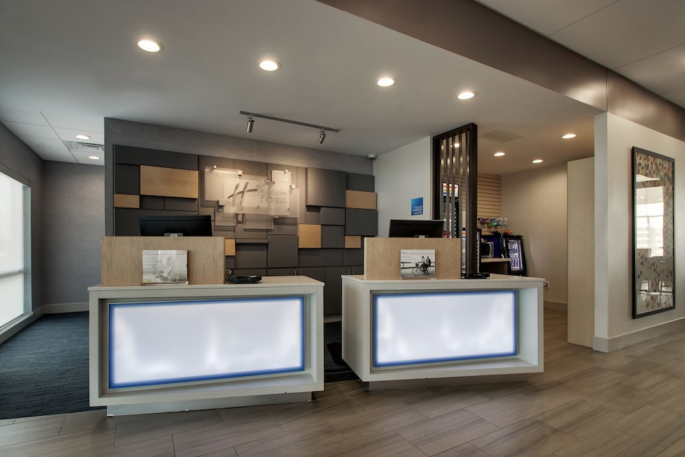 holiday inn express and suites mount vernon by ihg