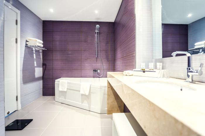 golden tulip le diplomate cotonou