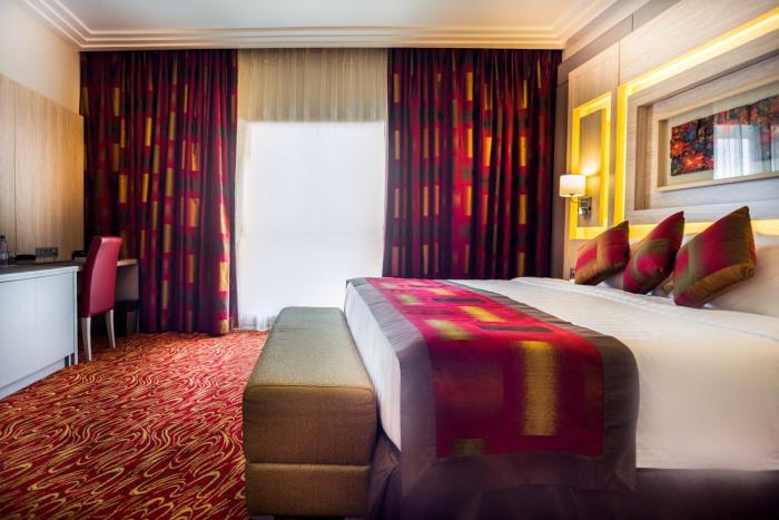 golden tulip le diplomate cotonou