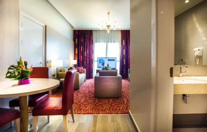 golden tulip le diplomate cotonou