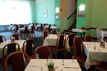 Hotel Hana,Karlovy Vary>>Cheb,3 star