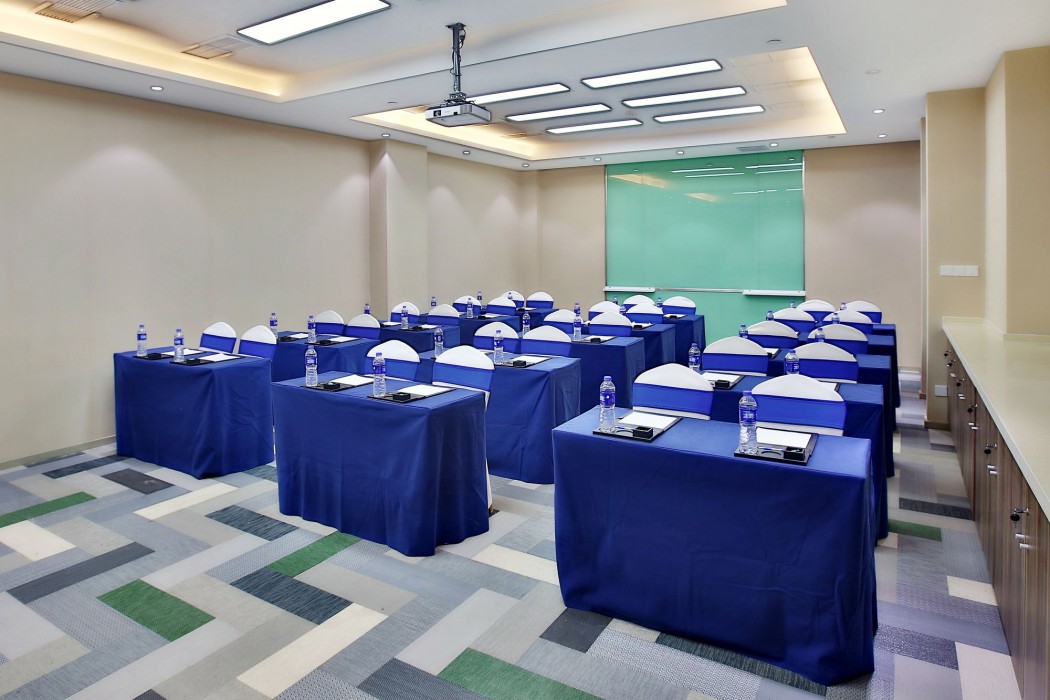 holiday inn express langfang park view