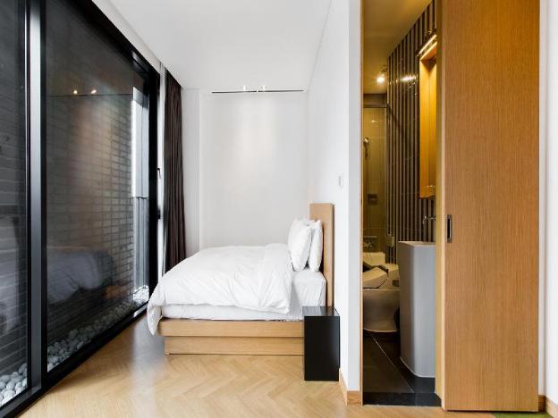 handpicked hotel and collections