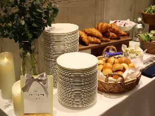 handpicked hotel and collections