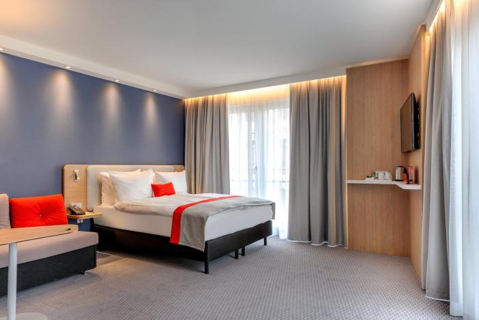 holiday inn express berlin alexanderplatz by ihg