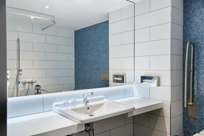 holiday inn express berlin alexanderplatz by ihg