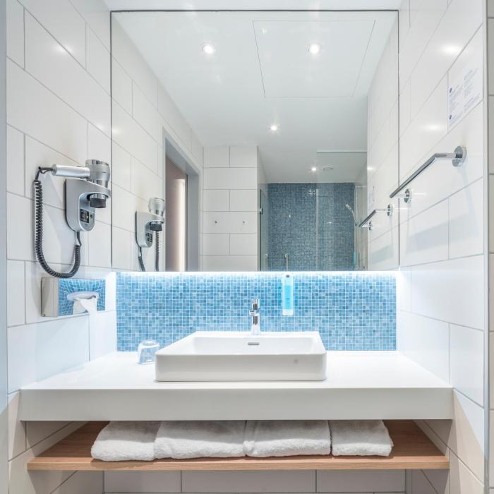 holiday inn express berlin alexanderplatz by ihg