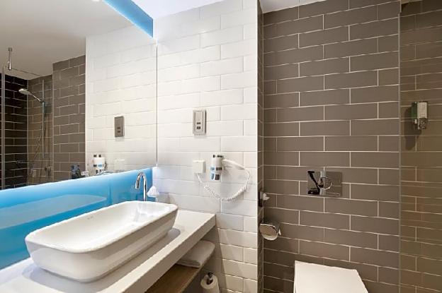 holiday inn express hamburg city hauptbahnhof