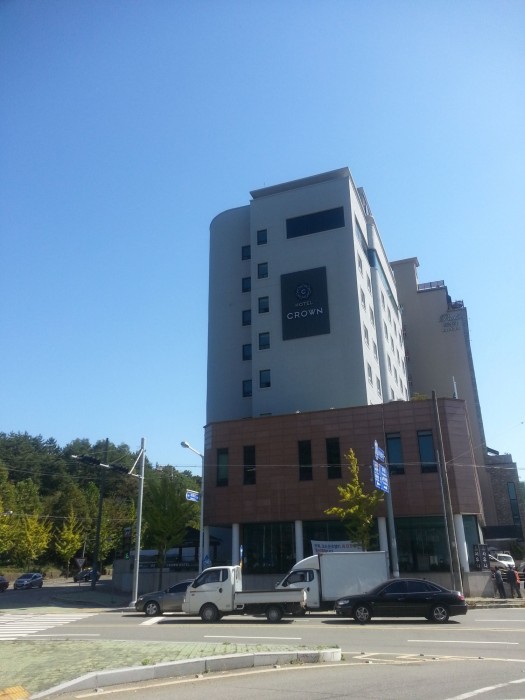 crown hotel changwon