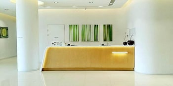 crown hotel changwon