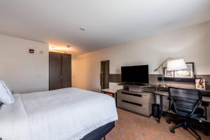fairfield inn and suites by marriott st joseph stevensville