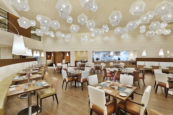 courtyard by marriott riyadh olaya