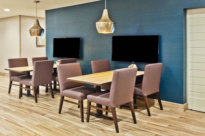 towneplace suites by marriott montgomery eastchase