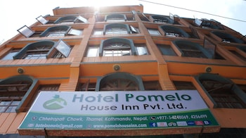 hotel pomelo house