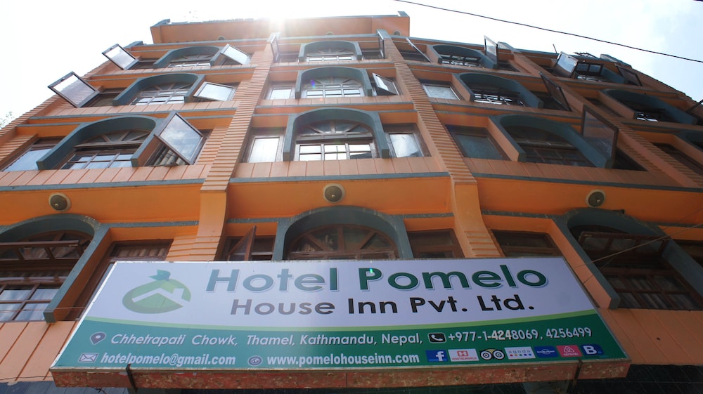 hotel pomelo house
