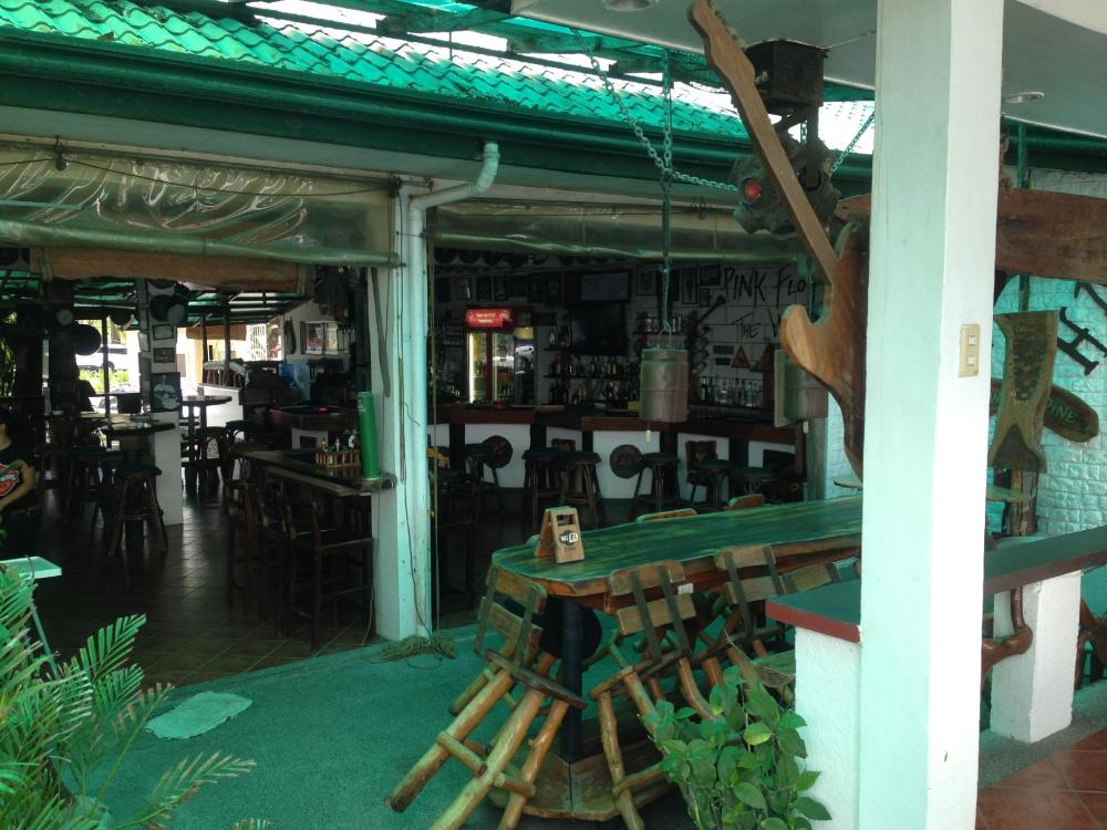 harleys pub and hotel