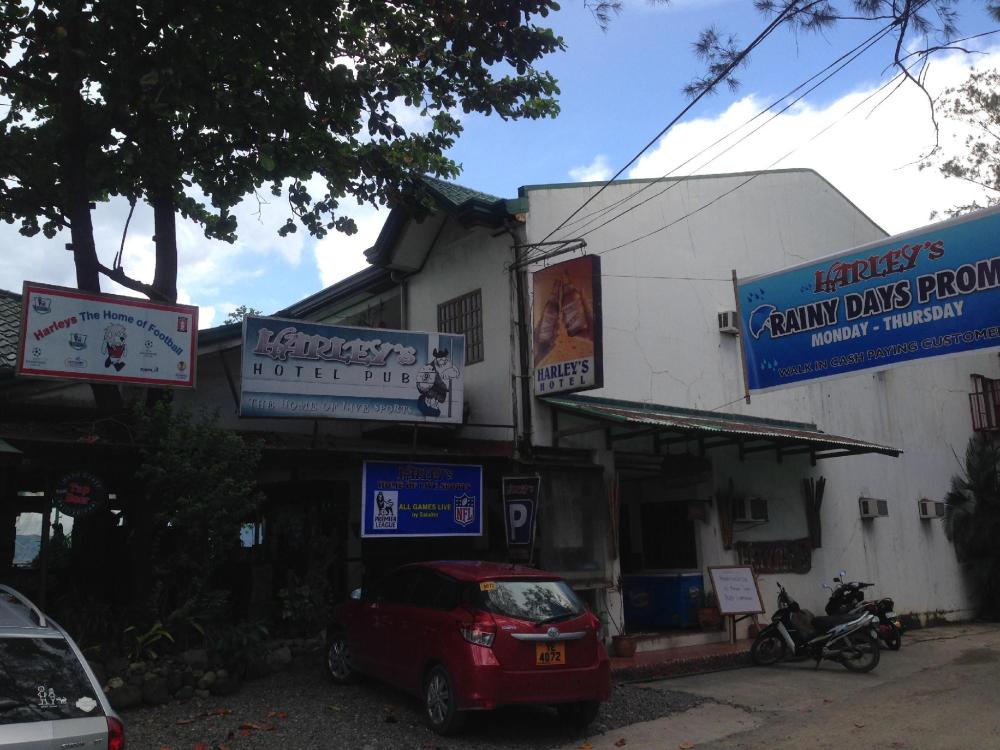 harleys pub and hotel