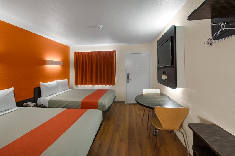 motel 6 carlsbad ca beach