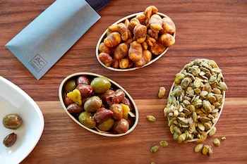 ac hotel by marriott seattle bellevue downtown