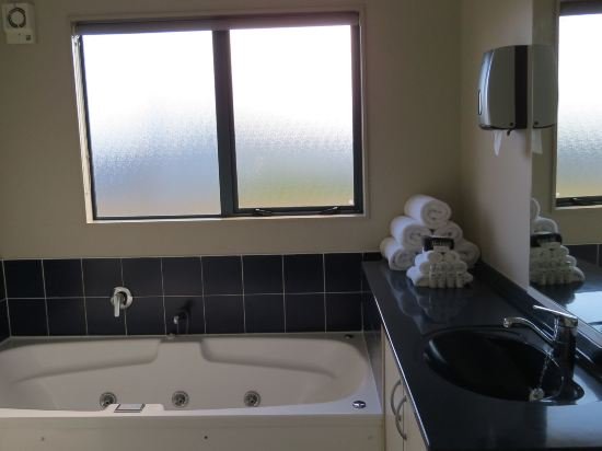 asure albert park motor lodge