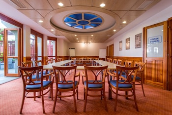 corvin hotel budapest sissi wing