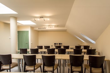 corvin hotel budapest sissi wing