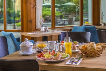corvin hotel budapest sissi wing