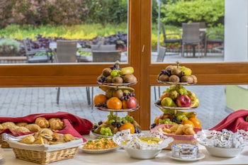 corvin hotel budapest sissi wing