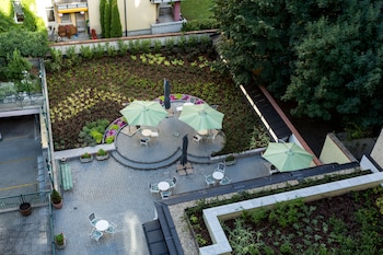 corvin hotel budapest sissi wing