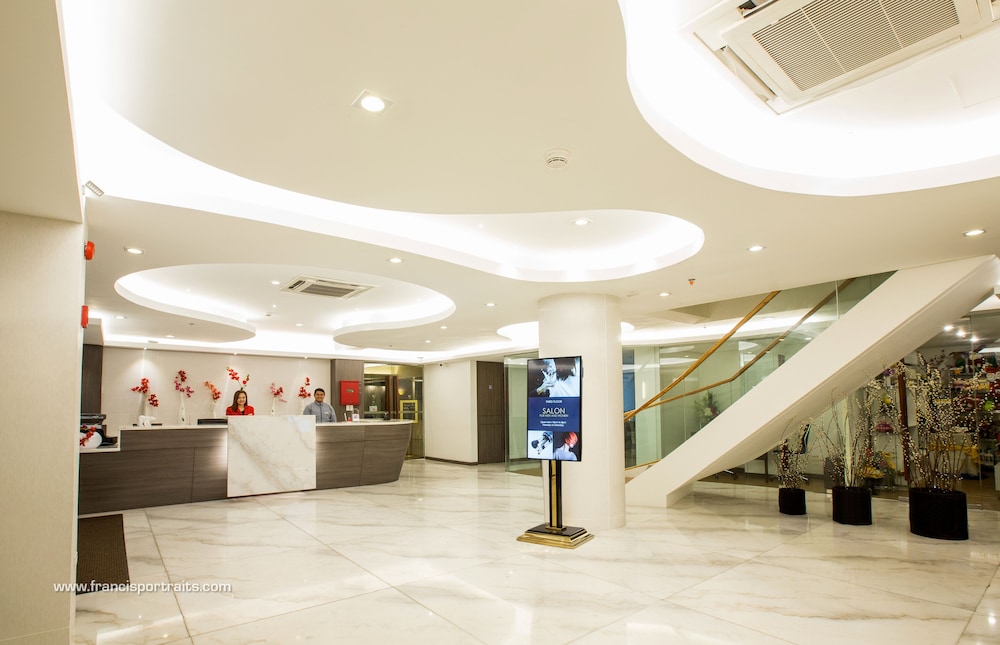 star plaza hotel