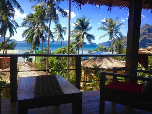 happiness boutique resort