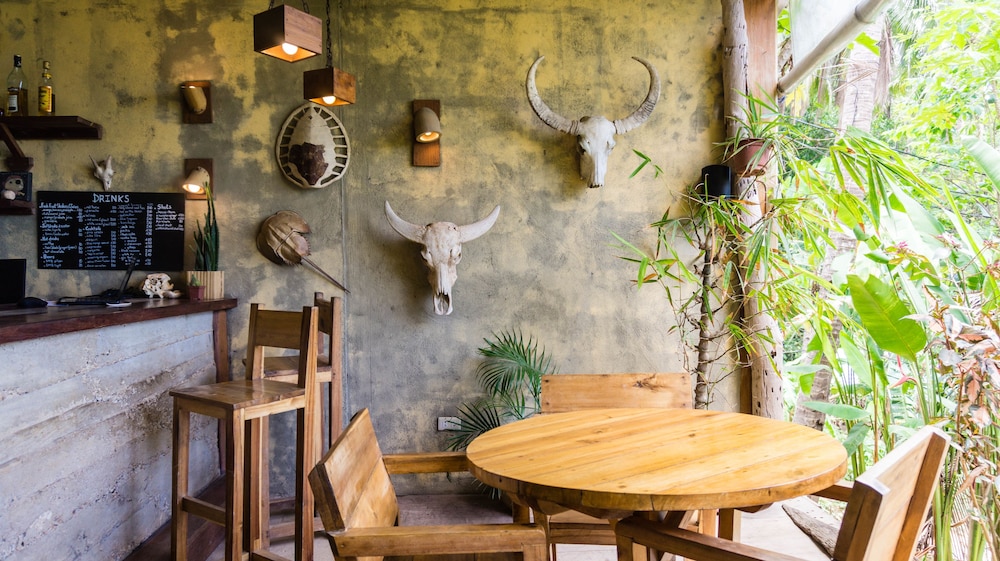 happiness boutique resort