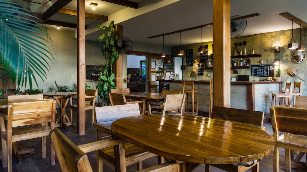 happiness boutique resort