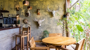 happiness boutique resort