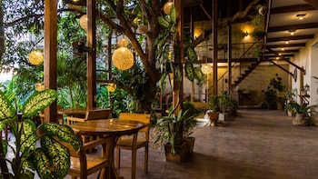 happiness boutique resort