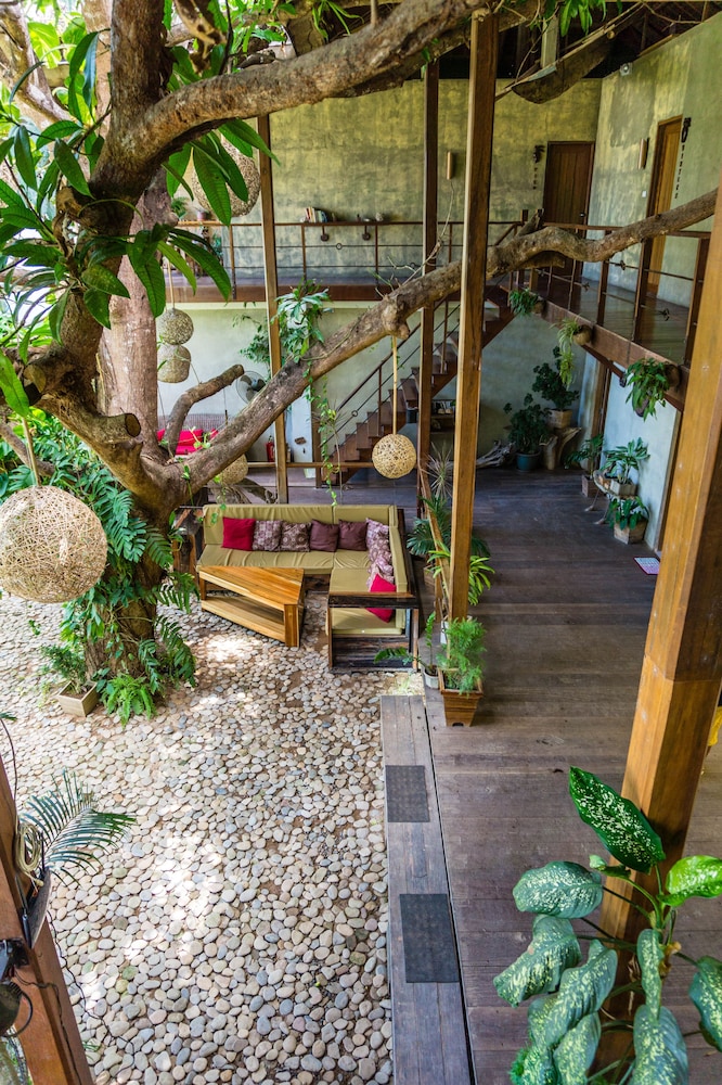 happiness boutique resort