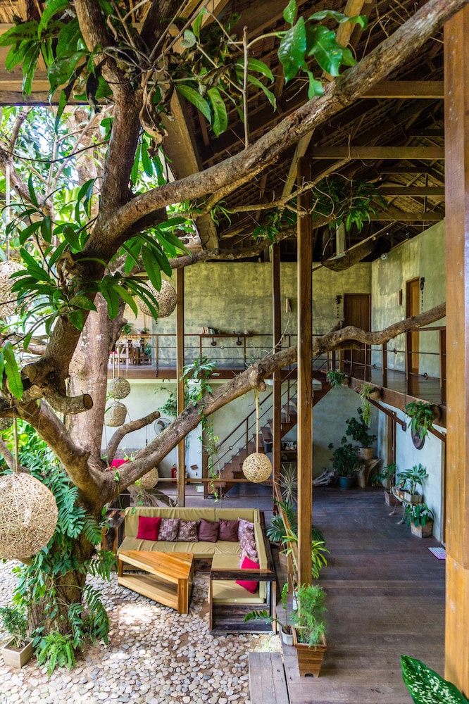 happiness boutique resort