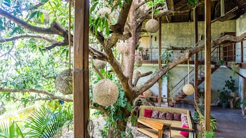 happiness boutique resort