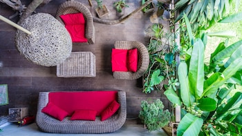 happiness boutique resort