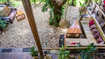 happiness boutique resort