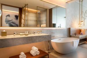 The St. Regis Downtown, Dubai,Dubai Maritime City>>Dubai,5 star