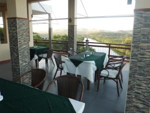 the riverhouse