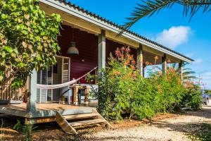 red palm village