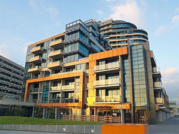 waterfront melbourne apartments