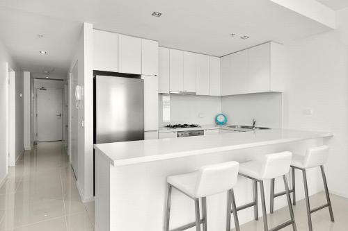 waterfront melbourne apartments