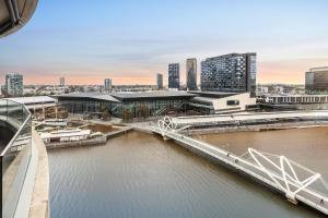 waterfront melbourne apartments