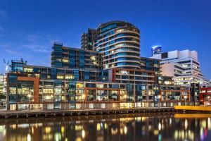 waterfront melbourne apartments