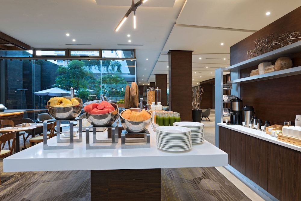 courtyard by marriott guatemala city