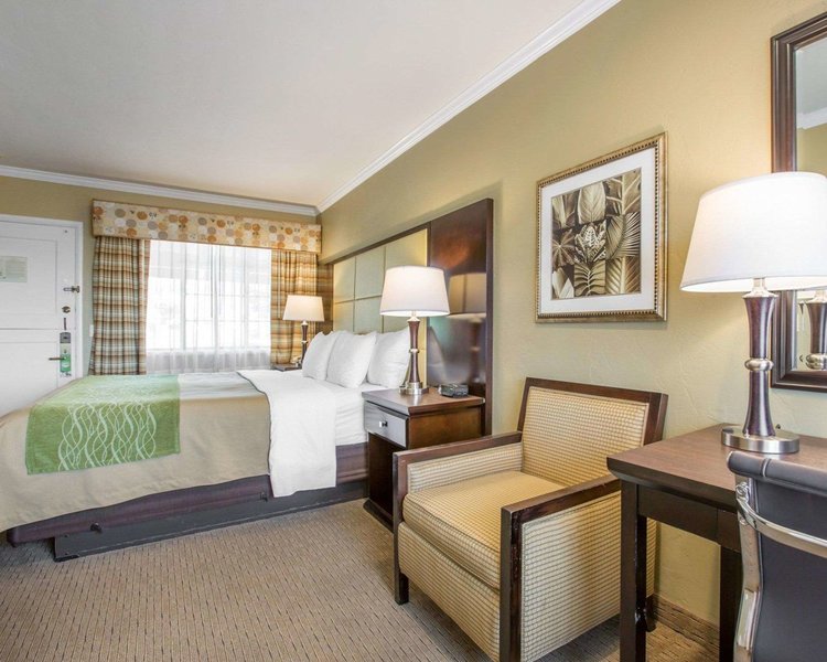 comfort inn carmel by the sea